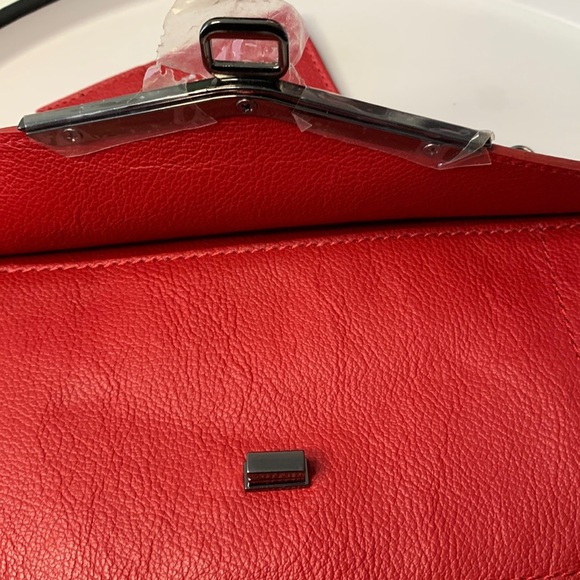 ❤️Botkier Leather Envelope Style Wristlet ❤️ - Picture 6 of 8